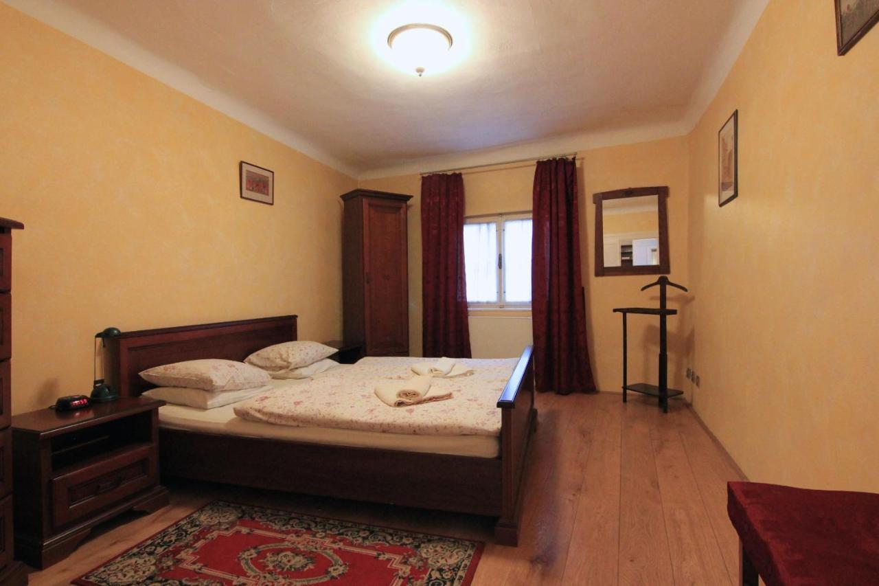 Cool 1 Bedroom Prokopska In Mala Strana Apartmán